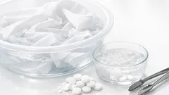 アスピリンで白シャツの黄ばみを落とす方法と失敗しないコツ